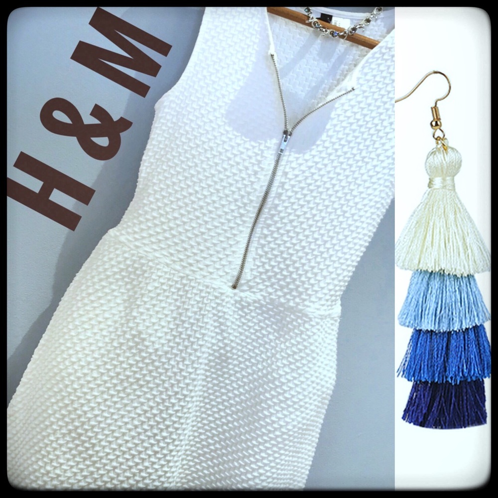 H&M WHITE FRONT ZIP SKATER WAFFLE-KNIT DRESS